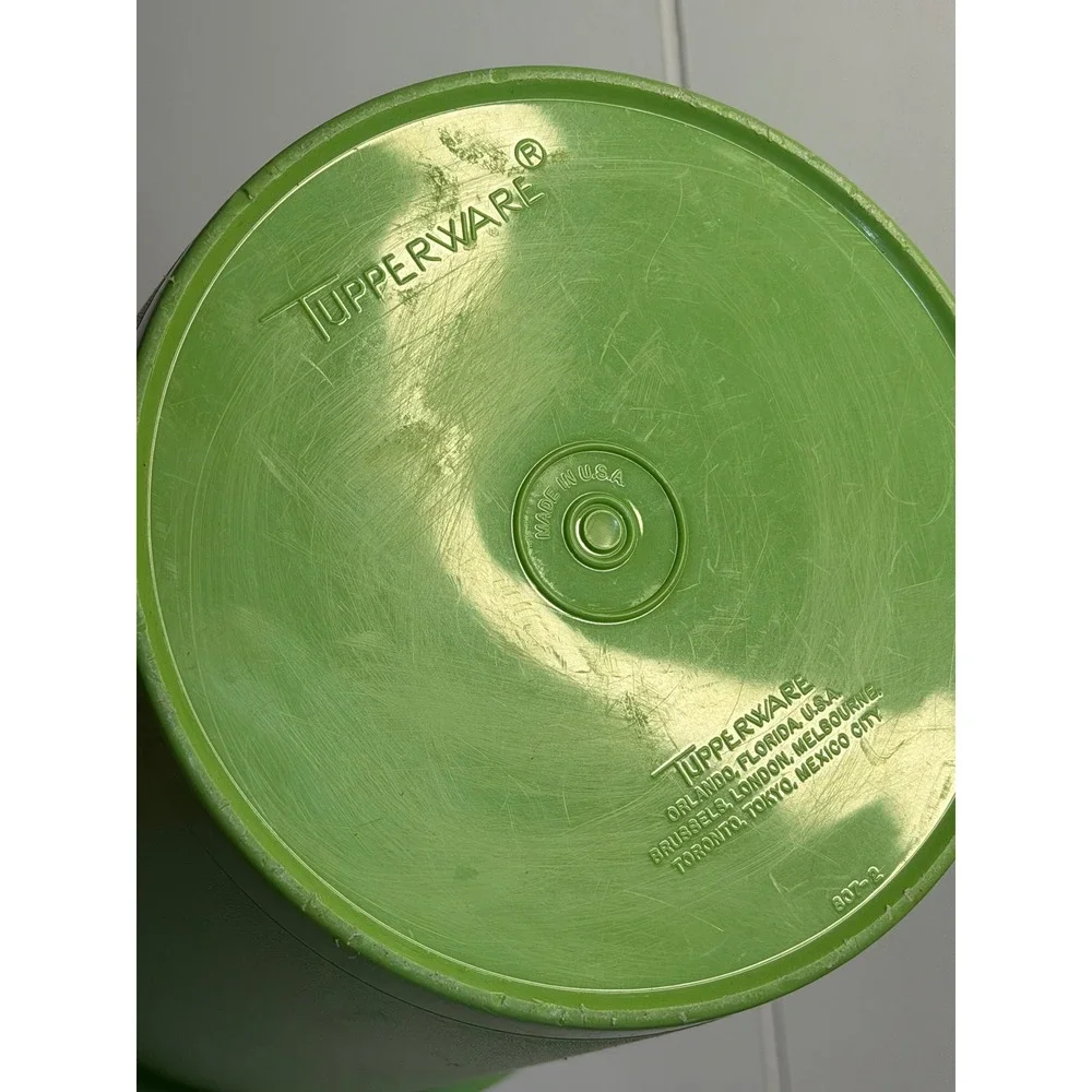 VTG TUPPERWARE Canisters Lime Green Nesting Set of 2 Lids Kitchen Storage Decor